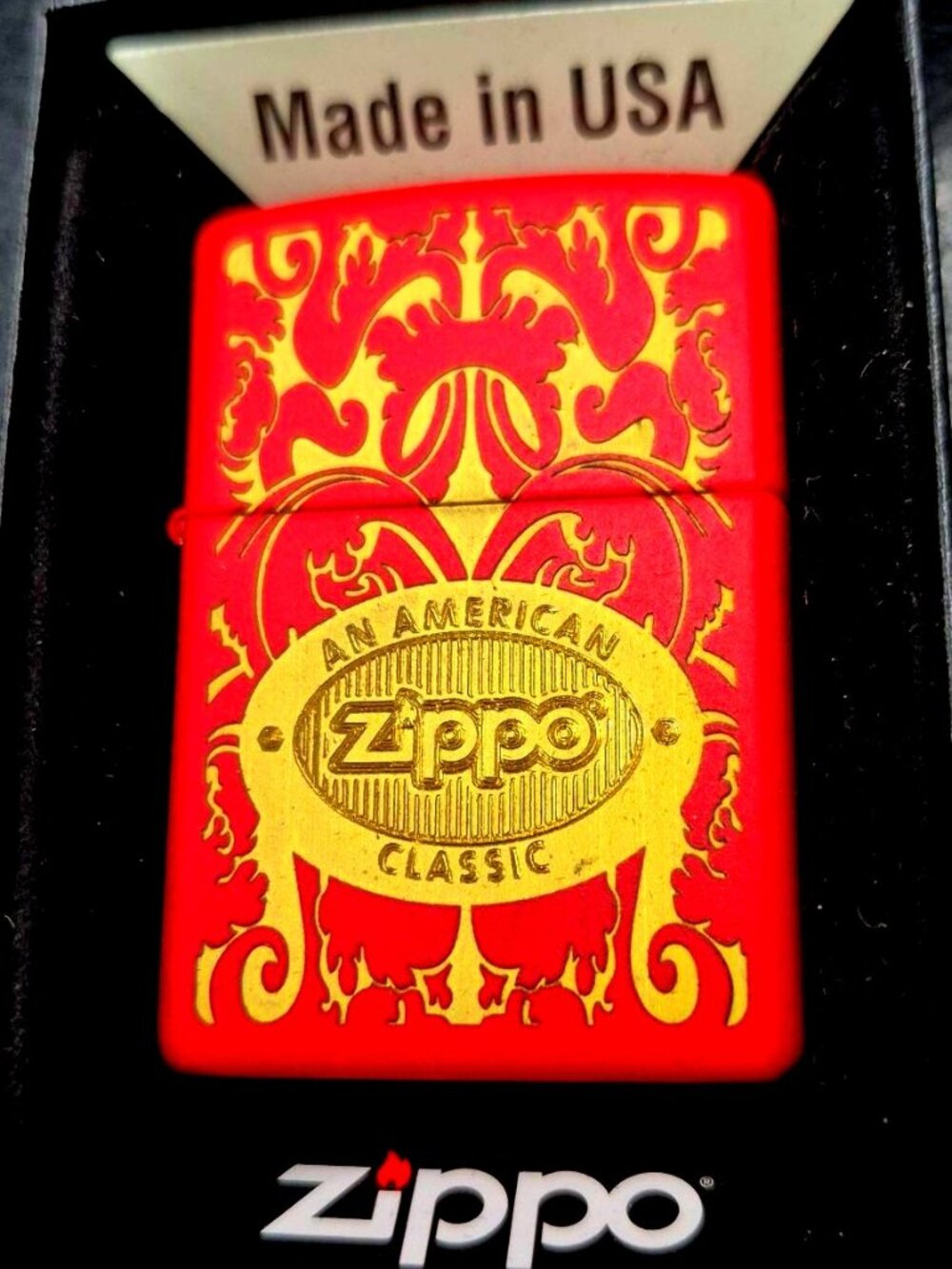 Gorgeous red American Classic Zippo Lighter